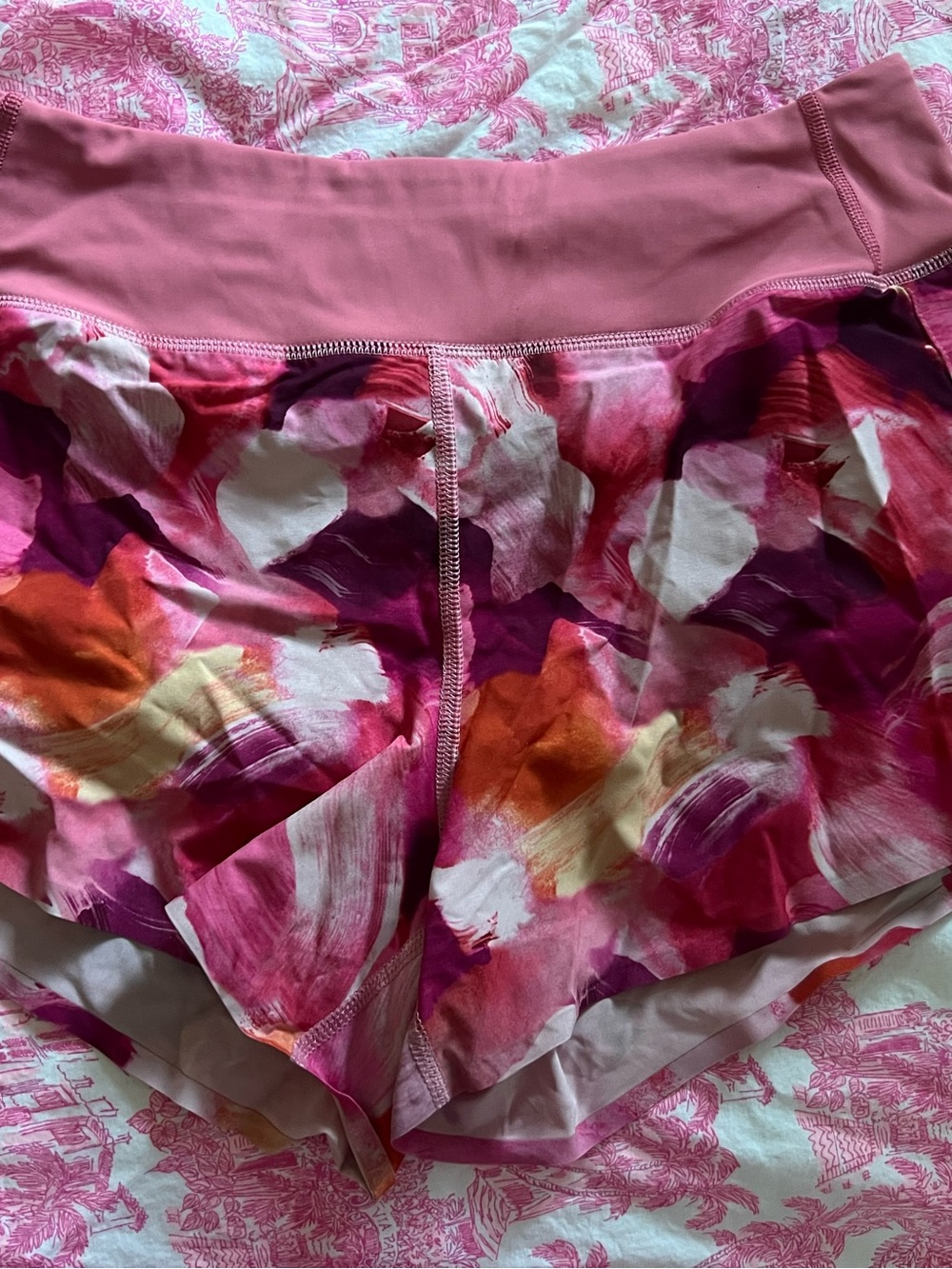 Women’s Athleta size small shorts!